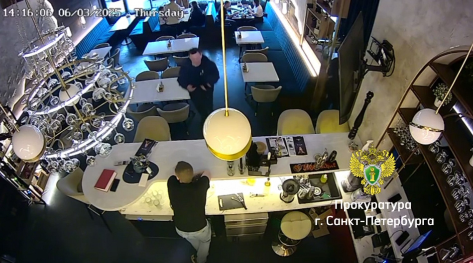 В Петербурге мужчину перестали пускать в заведение из-за постоянных пьяных дебошей