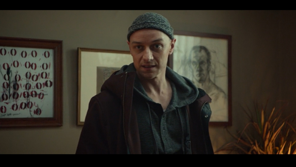 Джеймс Макэвой стал жертвой нападения в баре Торонто во время TIFF