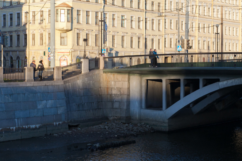 На набережной Обводного канала стартовал масштабный ремонт дорожного полотна