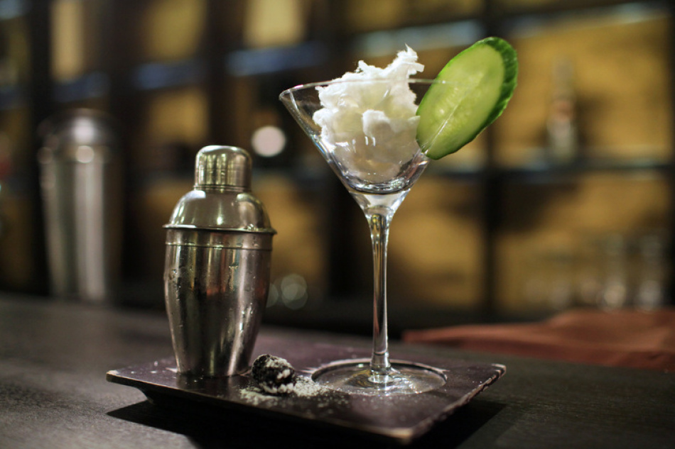 Молодые россияне все чаще выбирают напитки без алкоголя