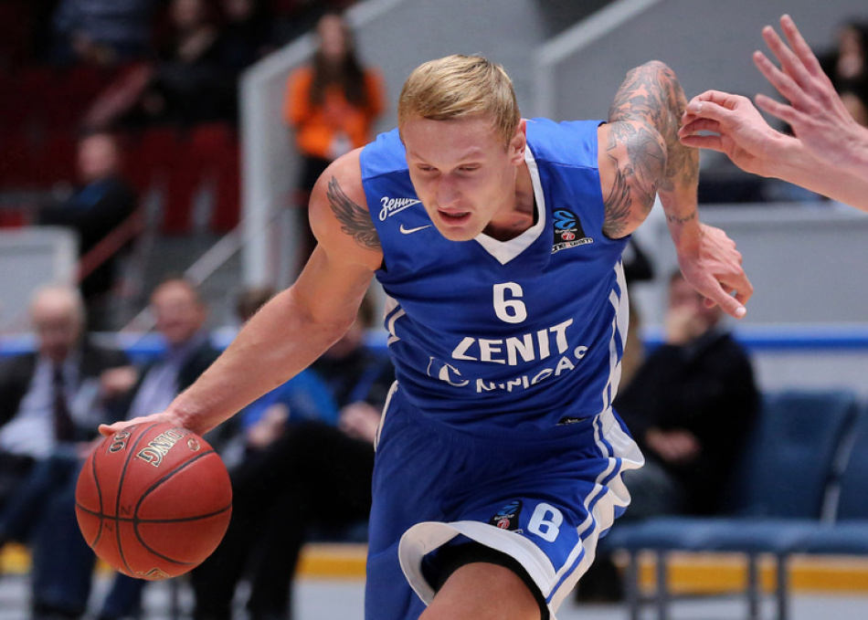 Анна Седокова избегает обсуждения смерти Яниса Тиммы на публике