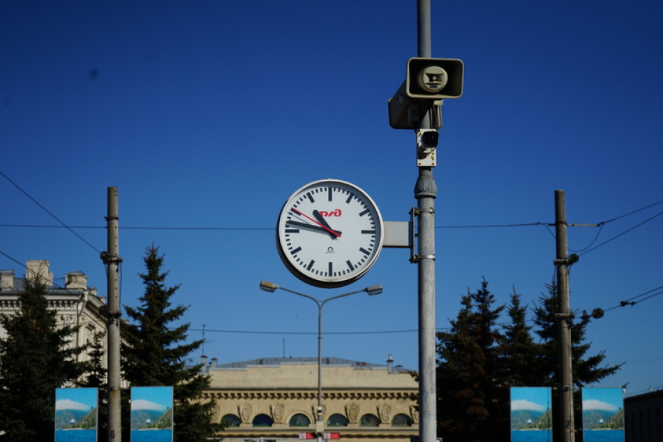 Электричка из Петербурга проехала платформу на станции Пелла из-за поломки