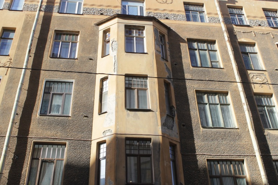 В Петербурге правительство сможет признавать памятники в плохом состоянии