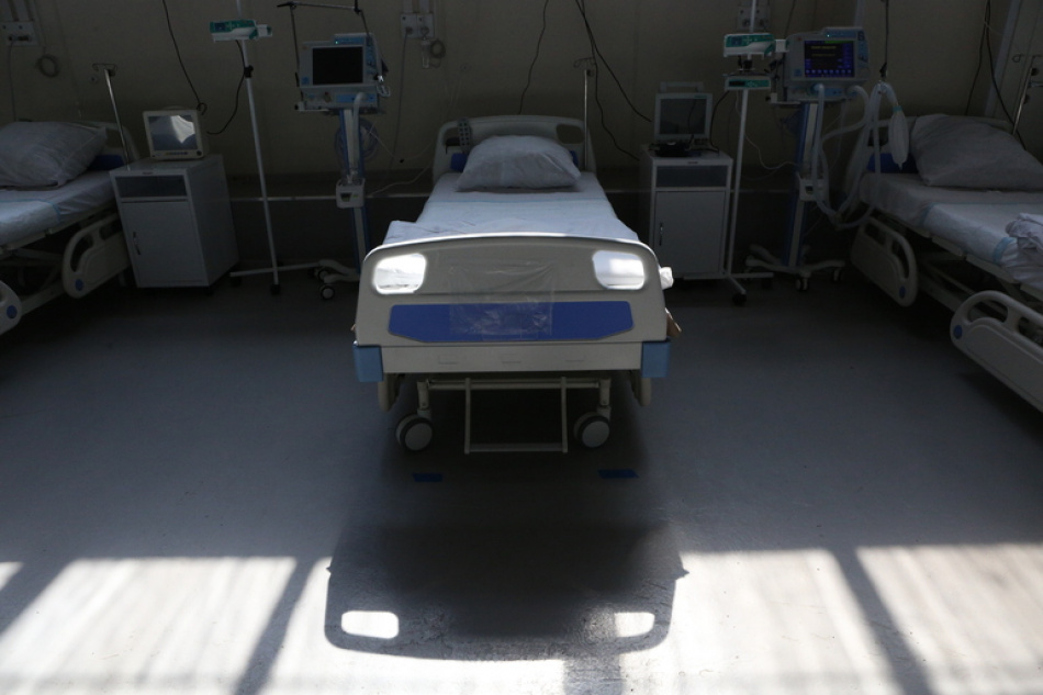 Почему после наркоза накрывают смех или слезы: объяснение анестезиолога