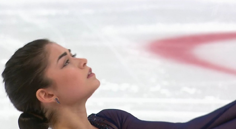 Аделия Петросян уверенно стартовала в олимпийском отборе по фигурному катанию