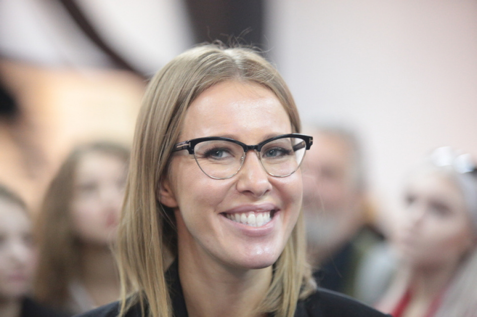 Ксения Собчак устроила вечеринку с квестом в духе нулевых