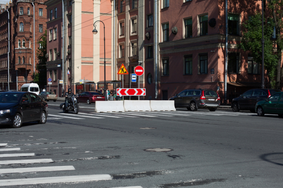 В Петербурге временно ограничат движение из-за мероприятий и киносъемок