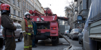 В Московском районе Петербурга спасатели потушили пожар в жилом доме