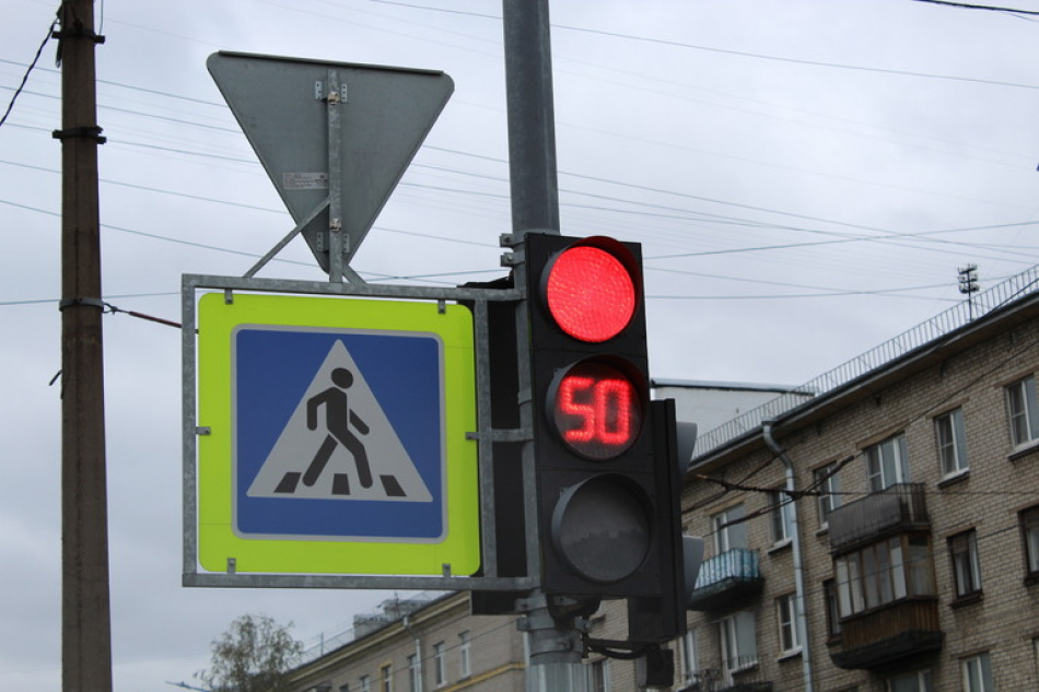 В центре Коломны два авто сбили женщину на переходе