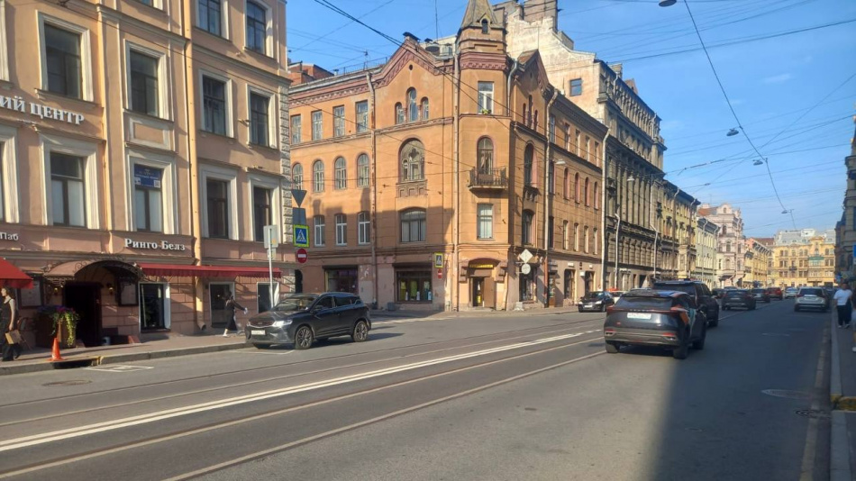 Прокуратура потребовала оборудовать новые пешеходные переходы на Колокольной улице