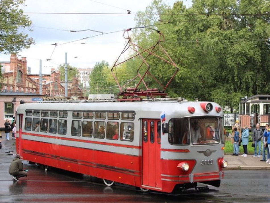 В Петербурге представили новые форматы знакомства с историей городского транспорта