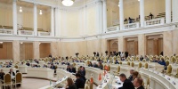 В Петербурге рассмотрели новые инициативы по наградам, экологии и защите молодежи