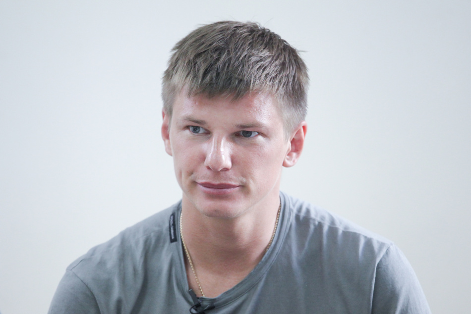 Андрей Аршавин требует уменьшить выплаты Юлии Барановской на детей