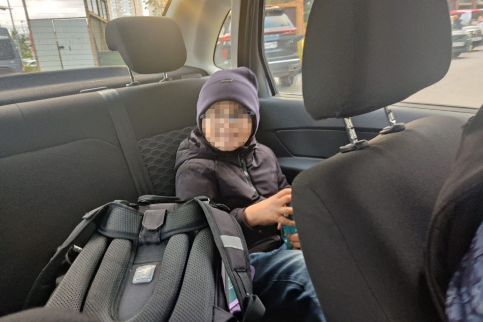 В Невском районе Петербурга росгвардейцы нашли пропавшего на прогулке мальчика