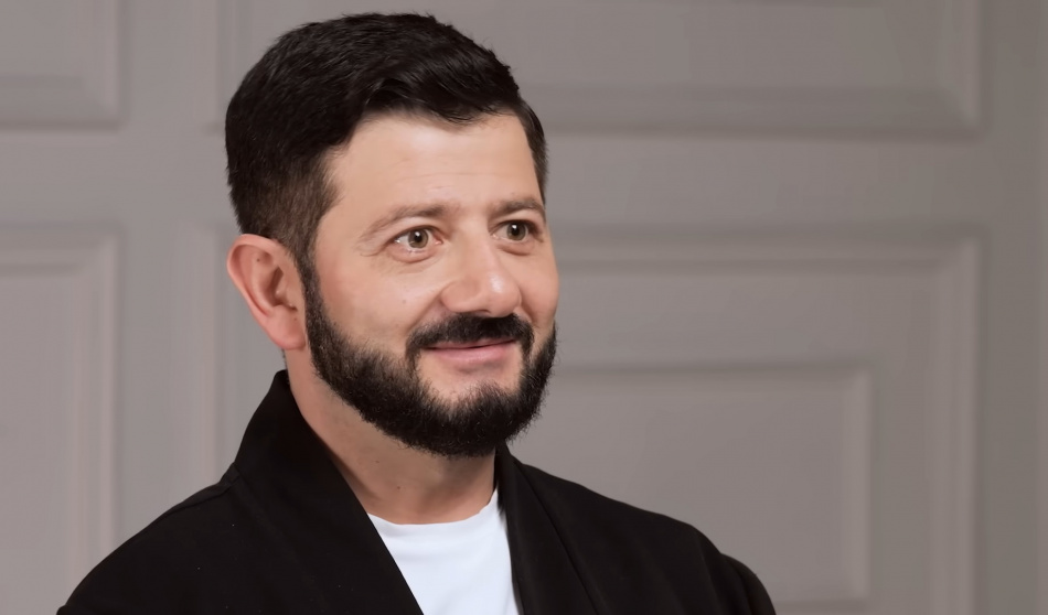 Михаил Галустян поделился закулисьем нового сезона Звезды в джунглях