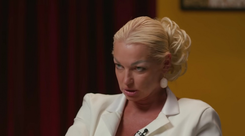 Анастасия Волочкова объяснила, почему не чувствует вины за отношения с женатыми