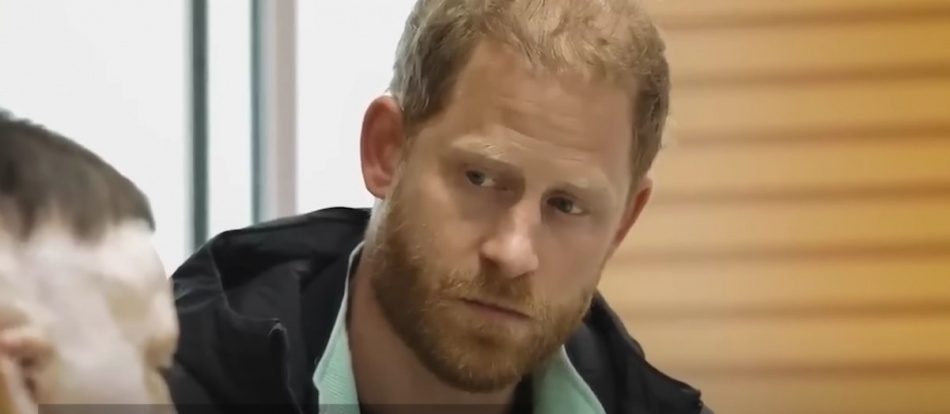 Тайная встреча принца Гарри в Лондоне намекает на перемены в семье