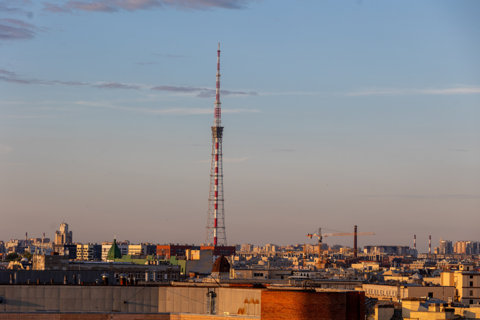 Петербуржцев предупредили об экстремально высоком давлении и напомнили о безопасности