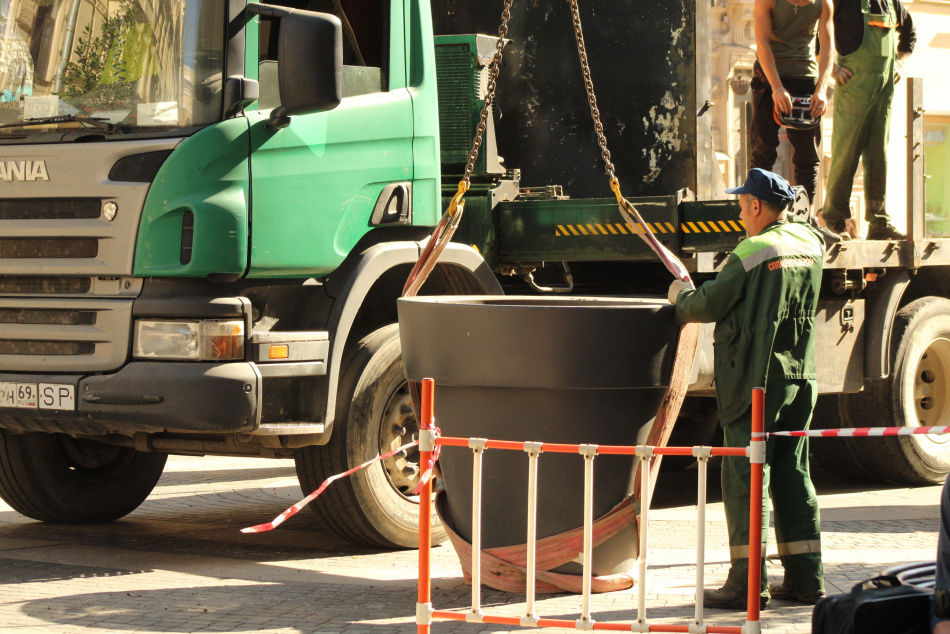 Сад на Синем мосту в Петербурге начнут разбирать в октябре