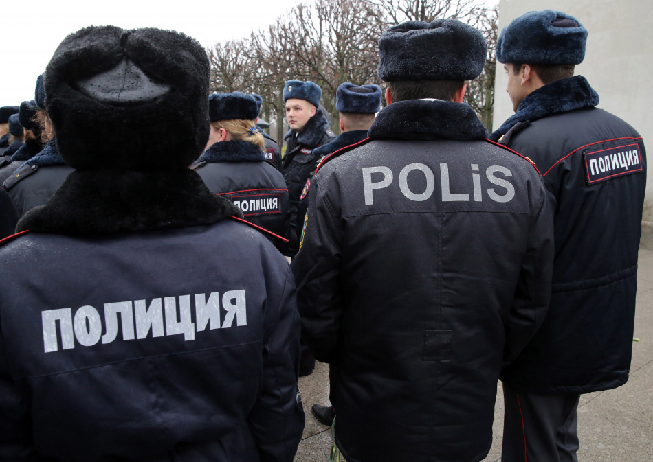 В Петербурге экс-сотрудника МВД осудили за торговлю информацией из служебных баз