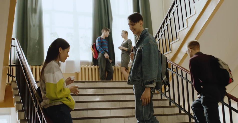 Кадр из клипа Тимы Белорусских «Витаминка» Кадр из клипа Тимы Белорусских «Витаминка»