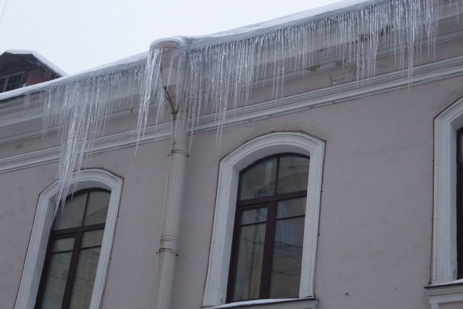 Искусственный интеллект поможет Петербургу бороться со снежными крышами