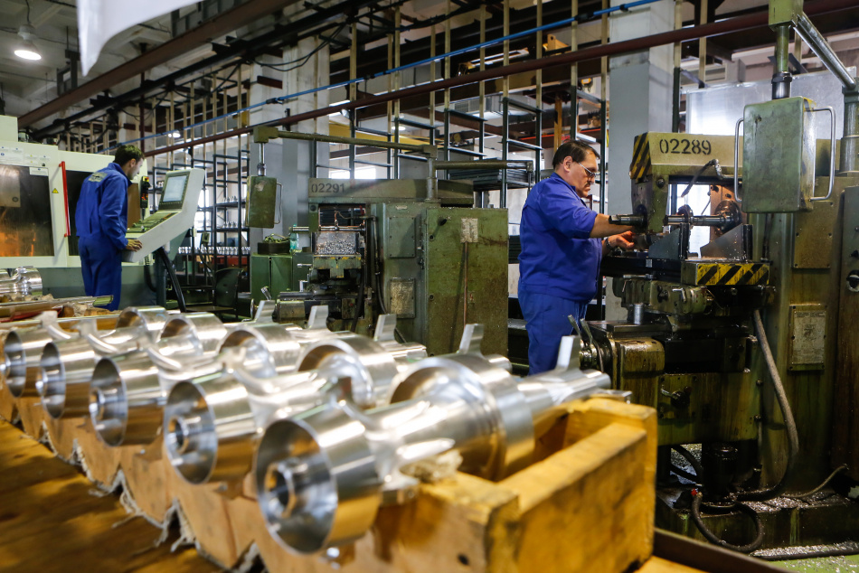 Крупные судостроительные заводы Петербурга сменили поставщика стальных труб