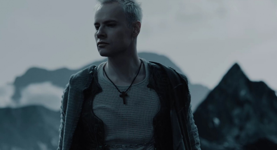 Роспатент не дал Shaman права на фразу «Я русский» для бренда