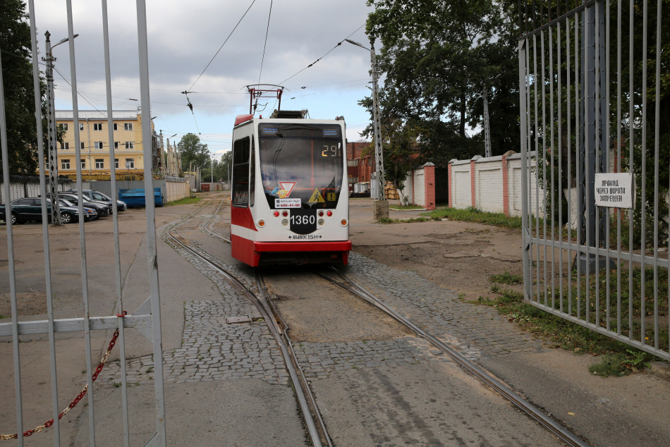 Василеостровский трамвайный парк стал сценой для необычного спектакля