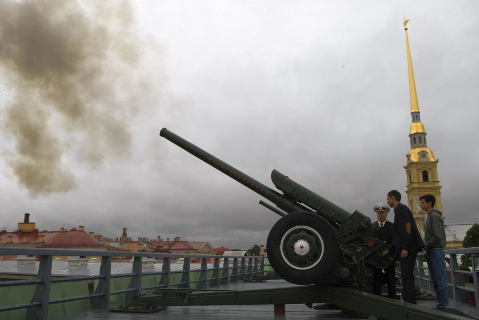 Алексей Горшенев отметил 50 лет символическим выстрелом в Петербурге