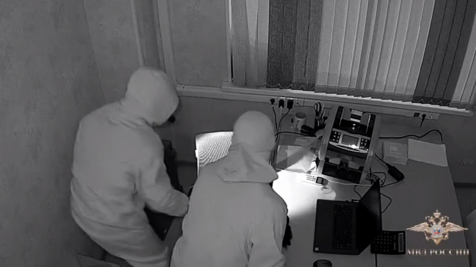 В Петербурге задержали серийных похитителей сейфов с миллионами из Подмосковья