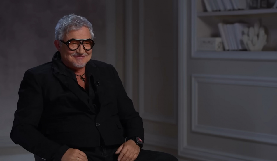 Милонов предложил изолировать Диброва после появления телеведущего без брюк