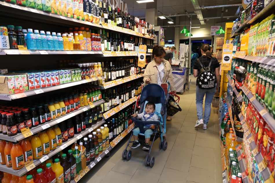 В России предложили маркировать чипсы и газировку как опасные продукты