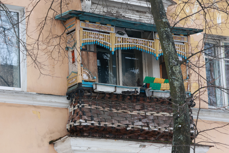 Жители России рискуют получить штраф за цветы на балконе до 5000 рублей