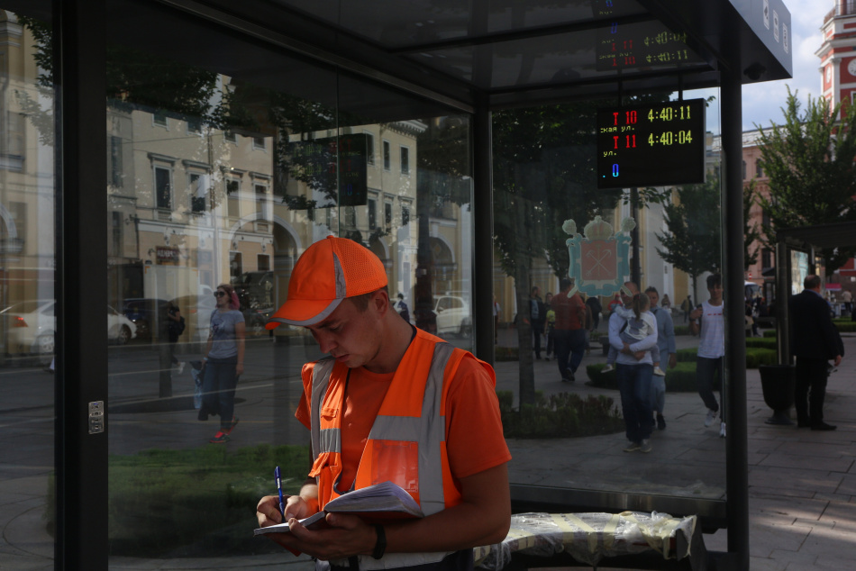 Перенос остановок на Королева и Маршала Новикова продлен до конца апреля 2026