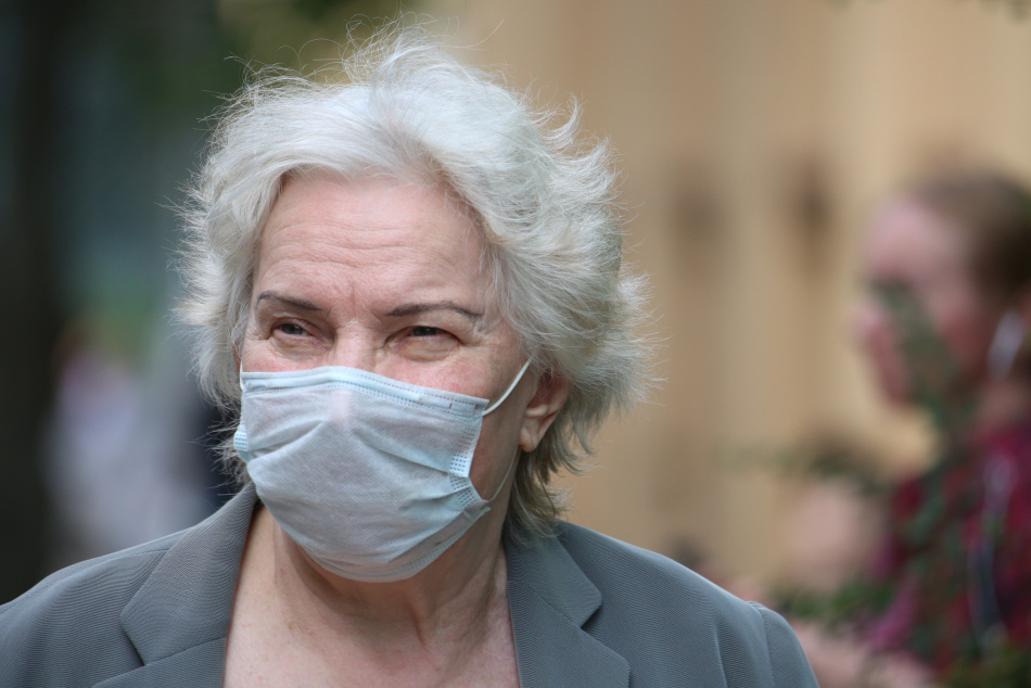 Почти 4300 жителей Петербурга и Ленобласти обратились за консультацией по гриппу