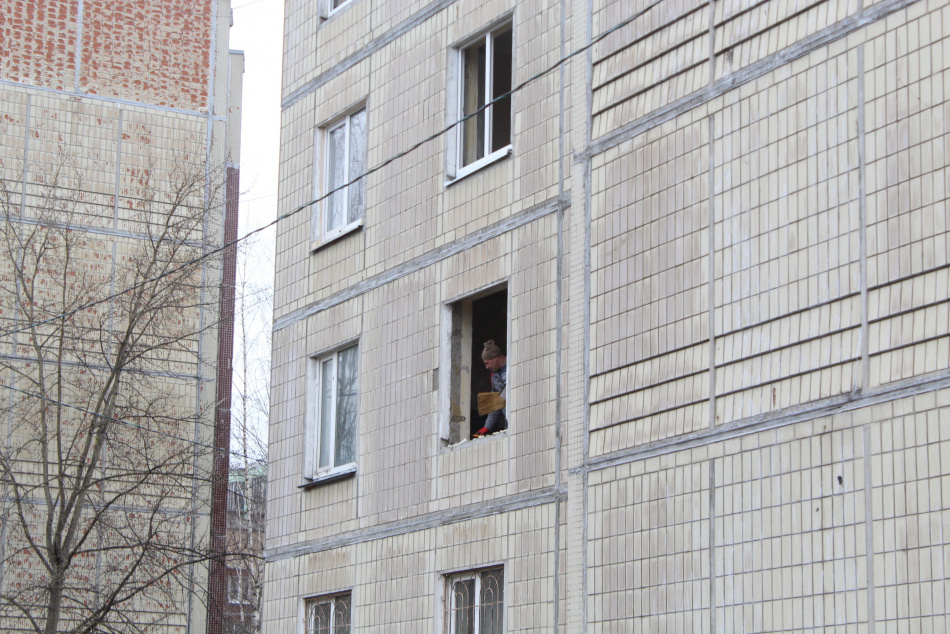 Суд взыскал с подрядчика более 1,4 млн рублей за некачественный ремонт