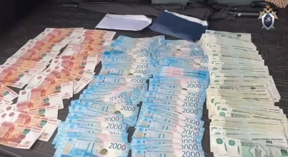 Владельца судна в Петербурге задержали при попытке дать взятку в полмиллиона