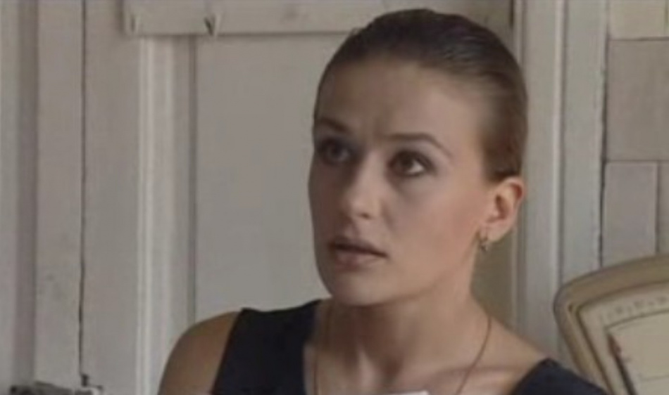 Анастасия Мельникова покинула заседание ЗакСа из-за резкого ухудшения самочувствия