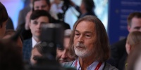 Художник Никас Сафронов отказался приютить настойчивую претендентку на сердце