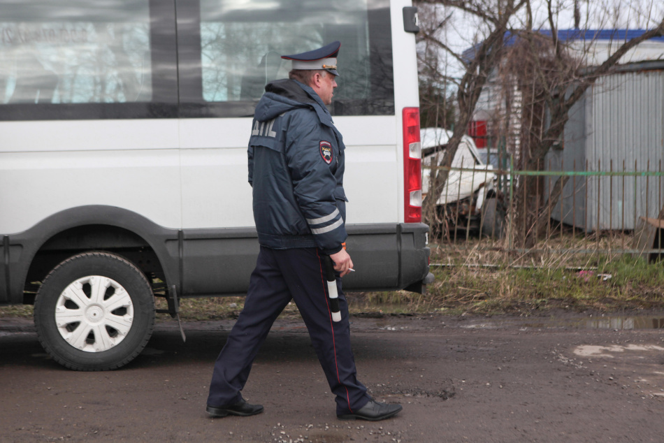 В Сосновом бору женщина за рулем устроила две аварии с переворотами