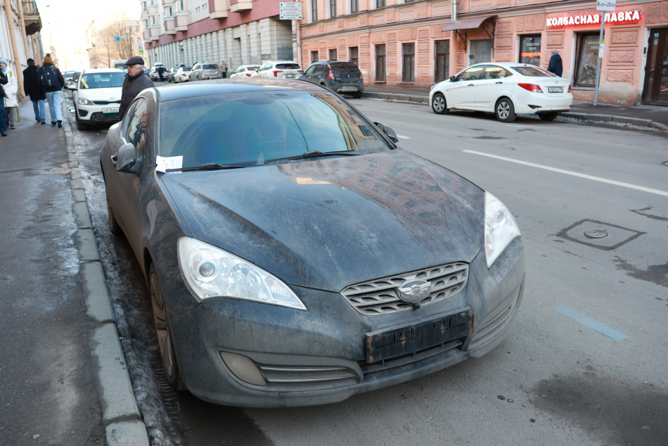 Петербургская компания попалась на изготовлении дубликатов госномеров без проверок