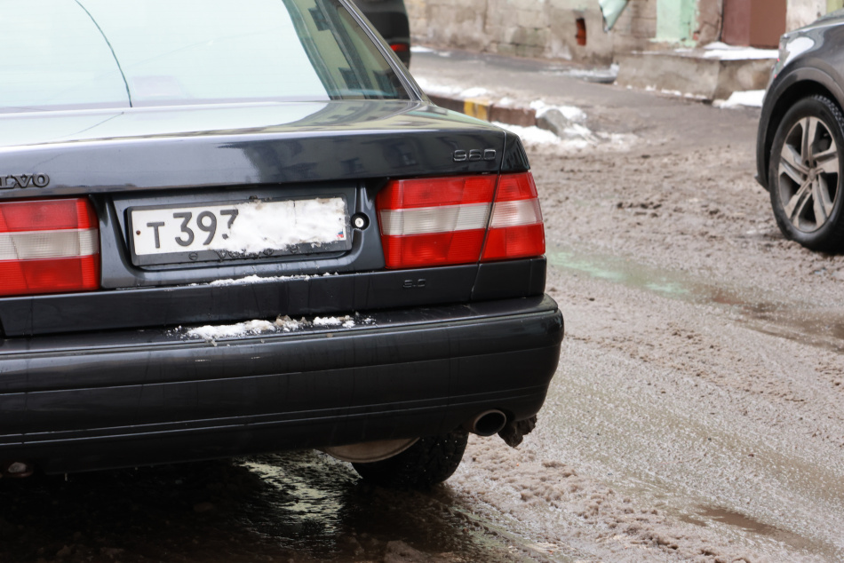 В Госдуме предложили выставлять уникальные автомобильные номера на торги