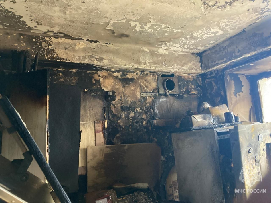 В Московском районе пожар на кухне устроила 13-летняя девочка