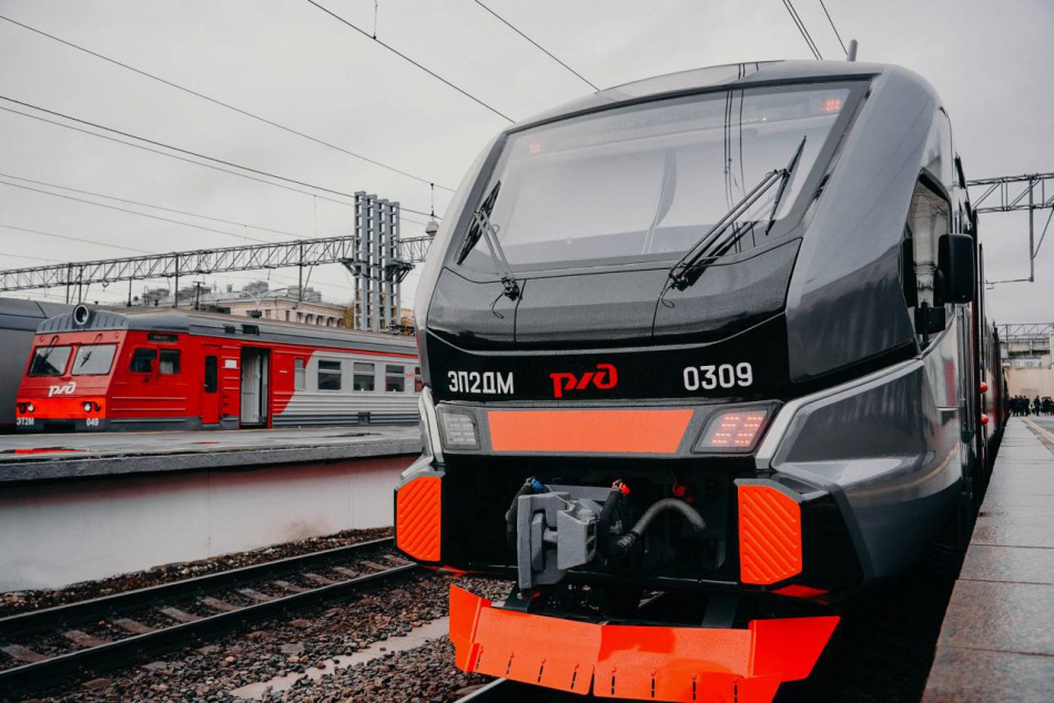 Жители Петербурга выбирают имя для новой электрички до Сестрорецка