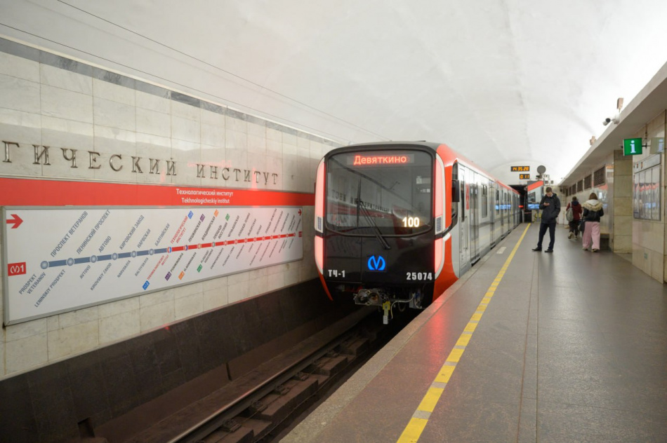 Петербург получит новые поезда для будущей шестой линии метро
