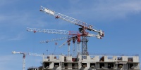 Жилой комплекс для судей на Добролюбова почти достиг максимальной высоты