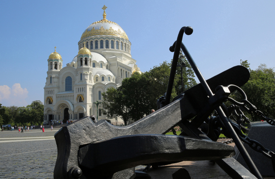 В Кронштадте отказались от сада-трансформера на Якорной площади в 2026 году