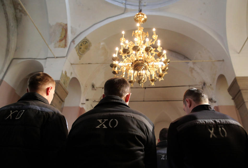 В Петербурге и Ленобласти нашли десятки скрывавшихся от наказания осужденных