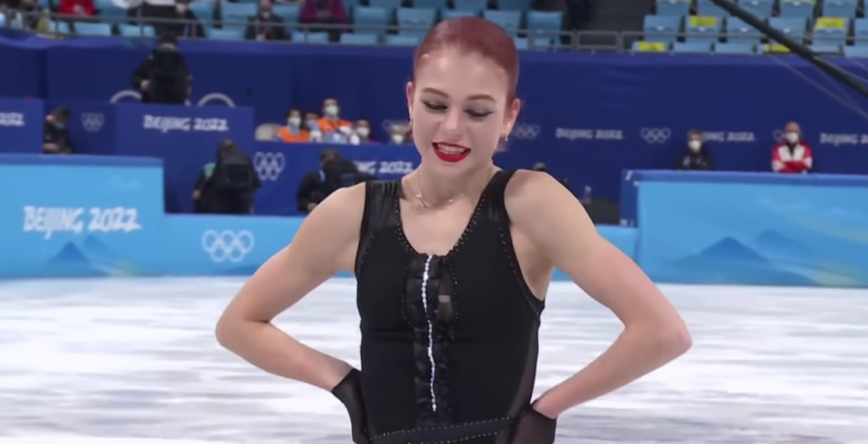 Александра Трусова и Макар Игнатов устроили двойной семейный праздник